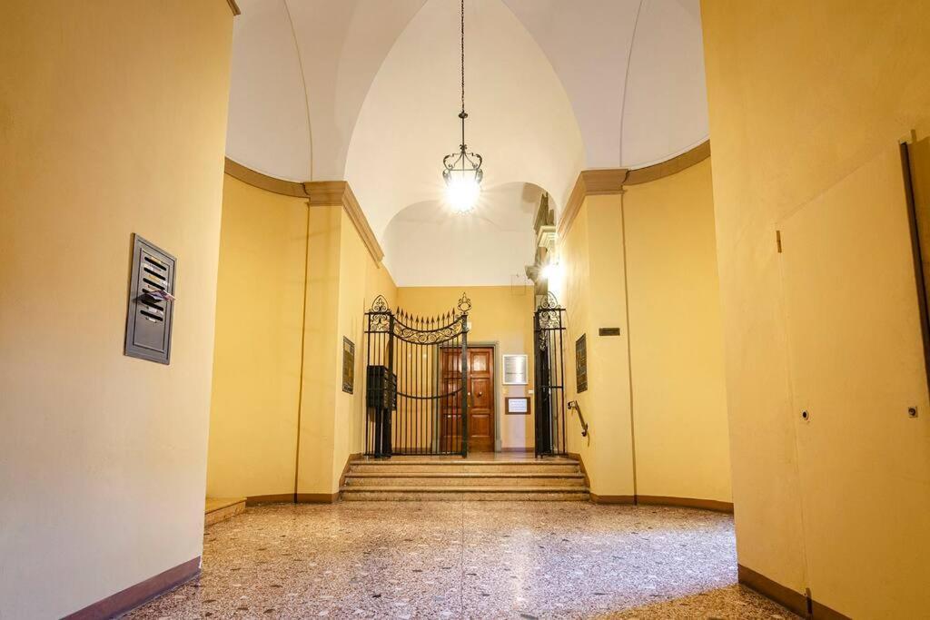 Casa Aldrovandi: Elegante E In Centro Storico Bolonia Exterior foto