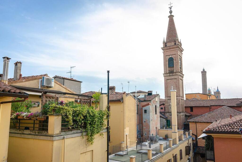Casa Aldrovandi: Elegante E In Centro Storico Bolonia Exterior foto